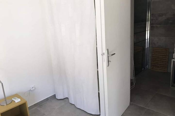 Ganze Wohnung, Gemütliches Studio für 2 Personen in Strandnähe in Sanary-sur-Mer, Mittelmeerküste (Frankreich)