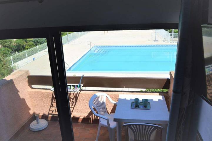 Location de vacances pour 2 personnes, avec Terrasse et Piscine dans Leucate naturiste