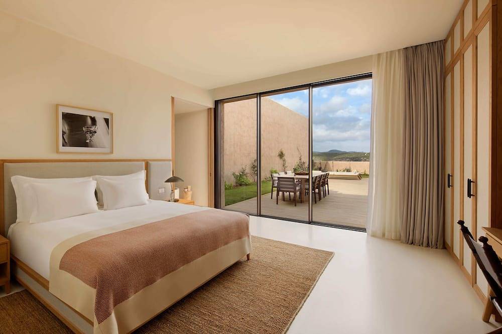 Three Bedroom Residence With Private Pool and Resort Access in Ibiza Stadt, Ibiza Süden