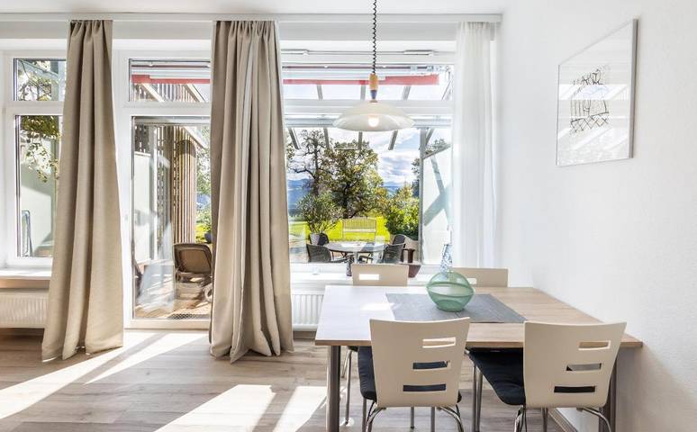 Ferienwohnung für 4 Personen, mit Pool und Ausblick sowie Sauna und Garten - 1