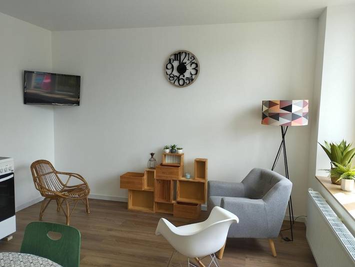 Gîte pour 3 personnes, avec terrasse à Saint-Pierre-Montlimart