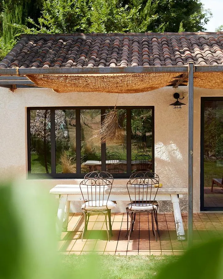 Casa de vacaciones para 4 personas, con vistas además de piscina y jardín - 1