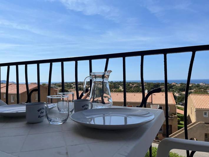 Appartement de vacances pour 4 personnes, avec terrasse et vue