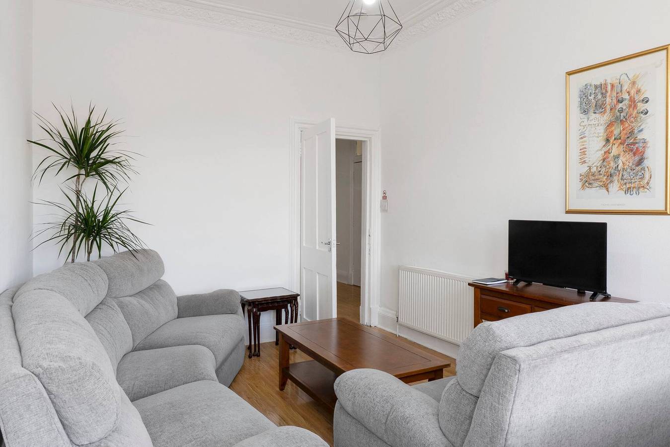 Appartamento intero, Luminoso appartamento con 2 camere da letto su Leith Walk in Leith, Edimburgo