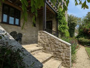 Cottage for 14 People in Bridport, Jurassic Coast, Photo 1