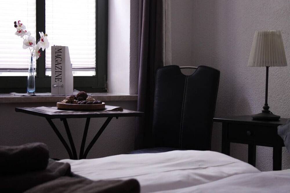 Apartamento entero, Apartment-Ensuite with Bath-City view in Leipzig Mitte, Leipzig