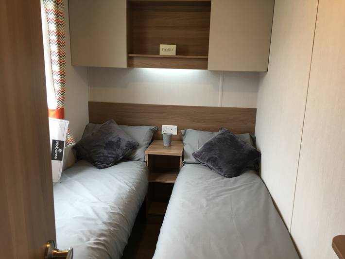 3 Bed Luxury Mobile Home Hoburne Park Christchurch in Christchurch, Dorset
