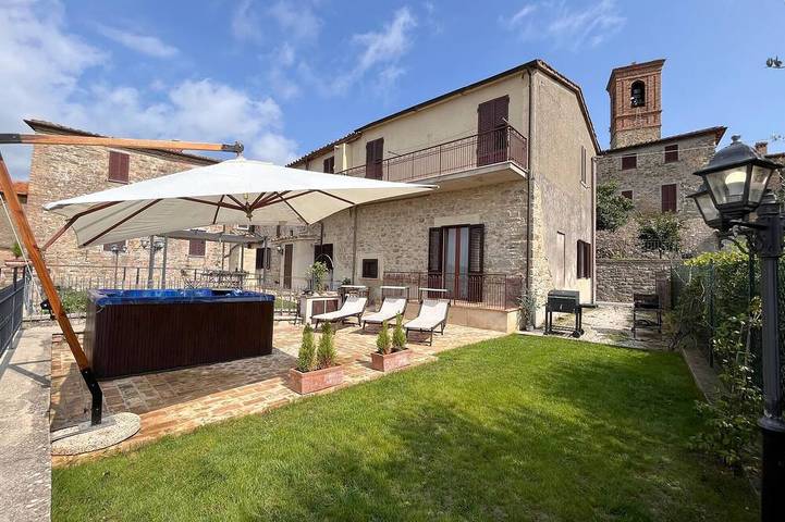Appartamento vacanze per 5 persone, con giardino, con animali domestici - 1