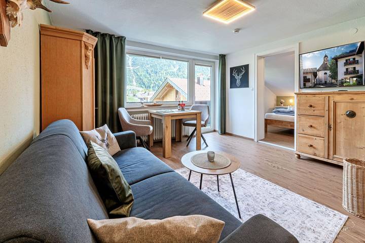 Ferienwohnung für 2 Personen, mit Balkon in Geigenbaumuseum Mittenwald - 2