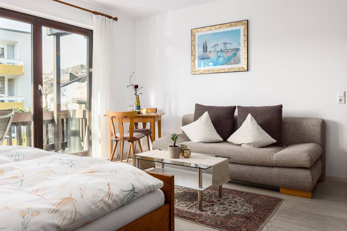 Premium Gästezimmer 2 mit Balkon und Wi-Fi in Bodman-Ludwigshafen, Obersee (Bodensee)
