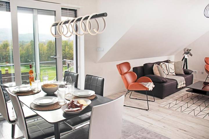 Ferienwohnung für 5 Personen, mit Ausblick und Terrasse - 1