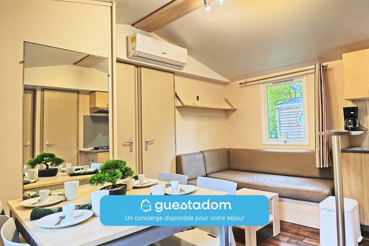 Maison de vacances pour 6 personnes, avec piscine ainsi que terrasse et jardin, animaux acceptés dans Essonne