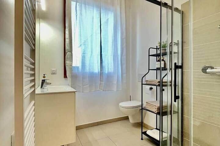 Ganze Wohnung, Tkd Suite - T2 Disneyland Paris in Bussy-Saint-Georges, Seine-et-Marne