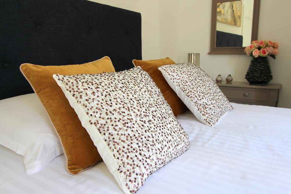 Appartement entier, Nova3 ~ Accommodation for 8 people + garden ~ Near Disney in Serris, Seine-et-Marne