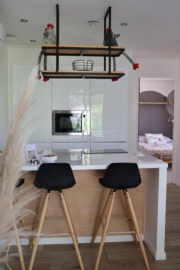 Gîte pour 2 personnes, avec piscine et jardin à Rognes - 3