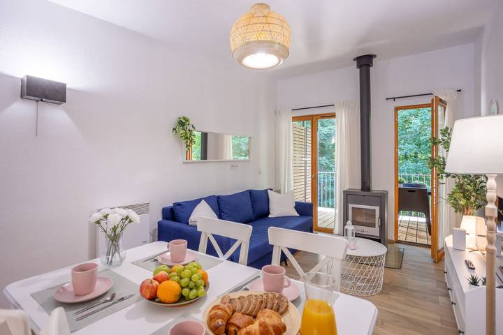 Location de vacances pour 4 personnes, avec terrasse dans Lac du Val-Joly - 2