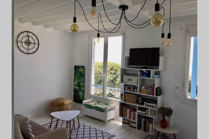 Location de vacances pour 2 personnes, avec jardin et vue à Hauteville-sur-Mer - 4