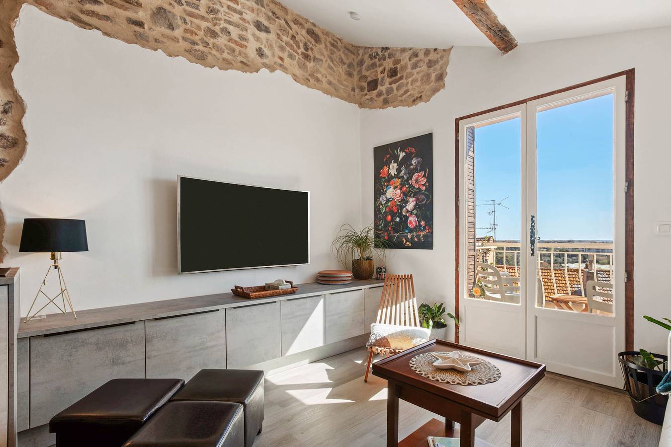 Ganze Wohnung, Ferienwohnung 'De Ville Fréjus' mit Meerblick, Balkon und Wi-Fi in Frejus, Draguignan Region