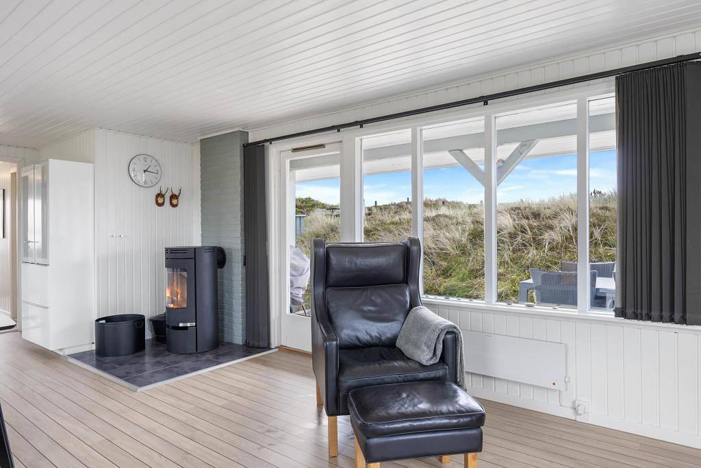 Modernes, helles Ferienhaus mit Sauna und Wärmepumpe in Hvide Sande, Holmsland Klit