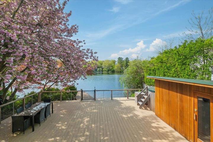 Holiday home for 6 people, with garden and view as well as lake view and sauna - 1