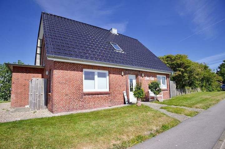 Ferienhaus für 4 Personen, mit Terrasse und Garten sowie Sauna