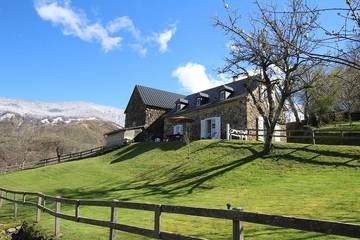 Location de vacances pour 5 personnes, avec jardin à Sainte-Engrâce