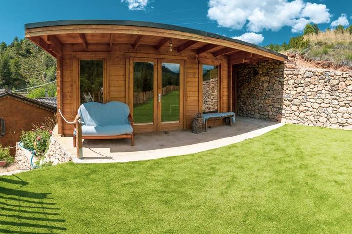Casa de huéspuedes para 4 personas, con Jacuzzi y Terraza además de Jardín y Vistas en Provincia de Lleida - 3