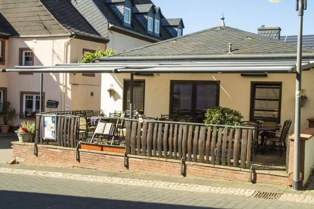 Double room-Eg (wheelchair accessible) - Ferienweingut Matthiashof in Wintrich, Bernkastel-Kues region