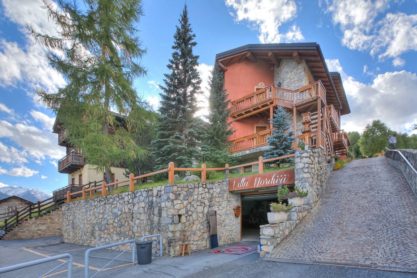 Viola in Livigno (Borgo), Livigno