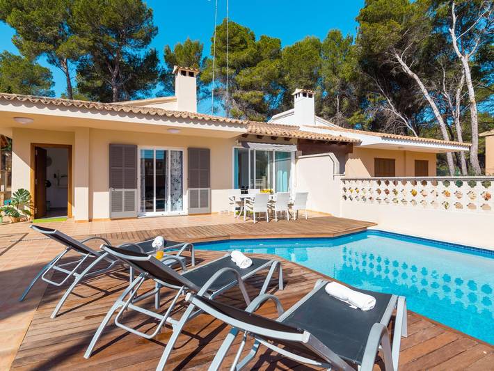Ferienhaus für 6 Personen, mit Balkon/Terrasse und Garten sowie Pool in Can Picafort - 4