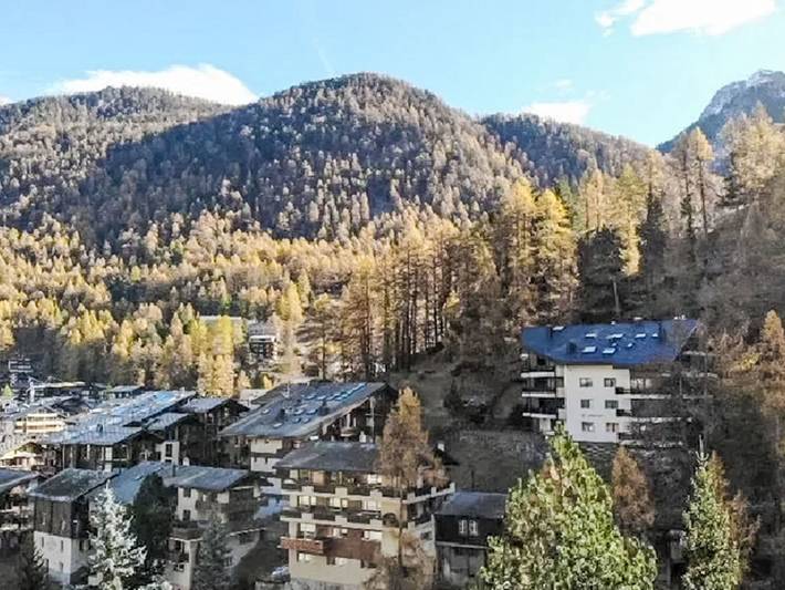 Ferienwohnung für 8 Personen, mit Balkon und Whirlpool sowie Terrasse