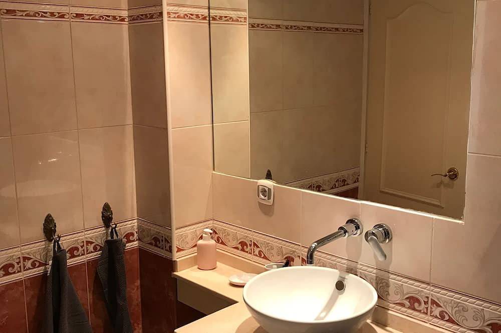 Gorgeous apartment In Marbella in Nueva Andalucia Golf Valley, Marbella