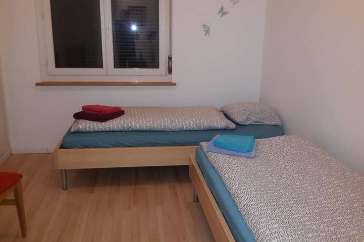 Ganze Wohnung, Gemütliche 3,5-Zimmer-Wohnung im Herzen von Davos in Davos Platz 1, Davos