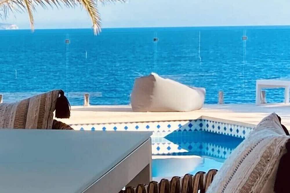 Great sea view *****1. Sea line villa*private*large pool*great garden*Wifi in Cala Pi, Llucmajor