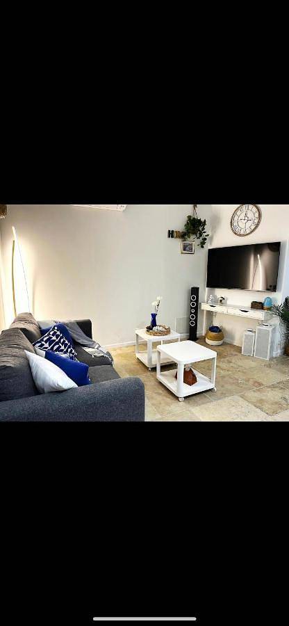 Apartamento de vacaciones para 4 personas, con piscina además de terraza y jacuzzi - 1