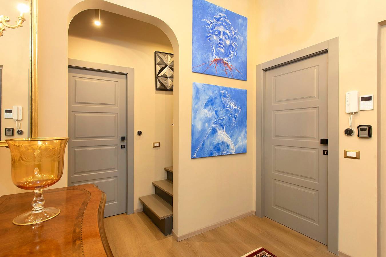Ganze Wohnung, Apartment 'Archs - Queen' mit Balkon, Wlan und Klimaanlage in Catania, Catania Provinz