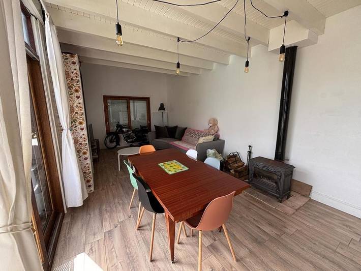 Location de vacances pour 4 personnes, avec terrasse et vue ainsi que jardin et piscine à Saint-Didier-au-Mont-d'Or - 2