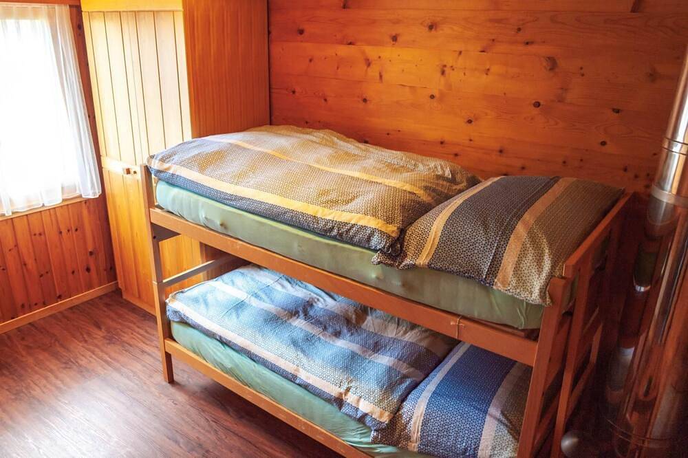 Appartement entier, Chalet Bärgsunna Appartement/Fewo, Dusche, Wc 6-Bettwohnung in Rosswald, Brig