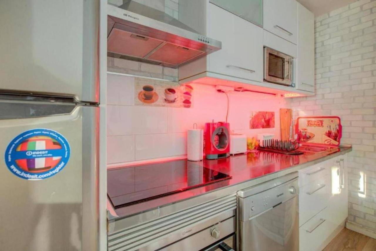 Ganze Wohnung, One-Bedroom Apartment in Malasaña, Madrid