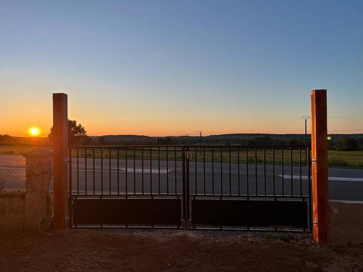 Location de vacances pour 6 personnes, avec balcon ainsi que jardin et vue à Cercy-la-Tour - 3