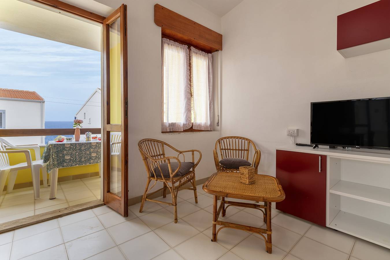 Geheel appartement, Appartement 'Brezza Marina 3' met Balkon in Lu Bagnu, Castelsardo