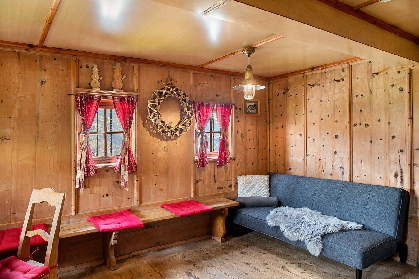 Vakantiehuis 'Oberlehen Hof' met bergzicht en privéterras in Rohrberg, Tiroler Unterland