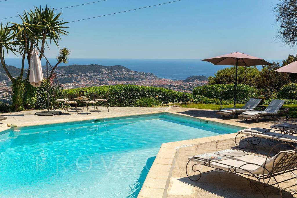 Ferienhaus mit Pool und Meerblick in Nizza in Falicon, Nizza und Umgebung