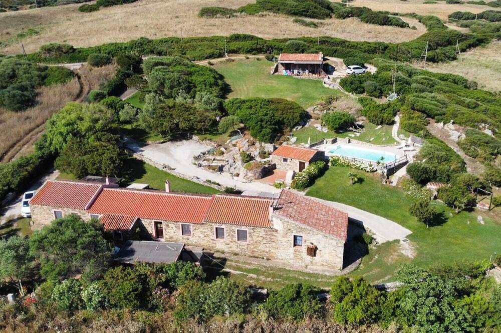 Eighteenth-century villa with pool sleeps seven in Sassari, Nurra
