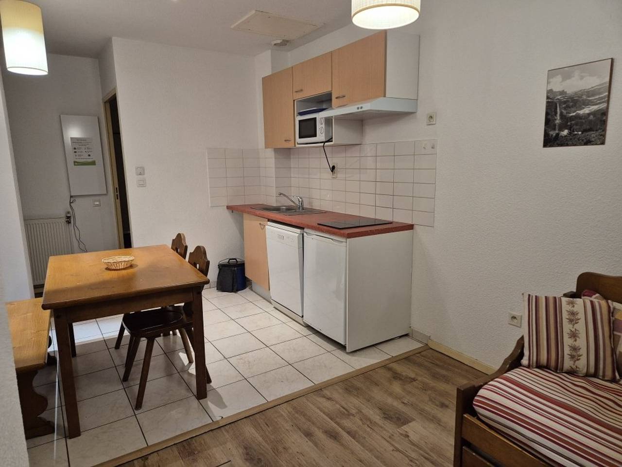 Apartamento entero, Apartamento T2 con Terraza y Parking en Cauterets in Cauterets, Parque nacional de los Pirineos