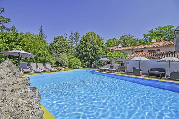 Holiday home for 5 people, with garden and pool, with pets - 1