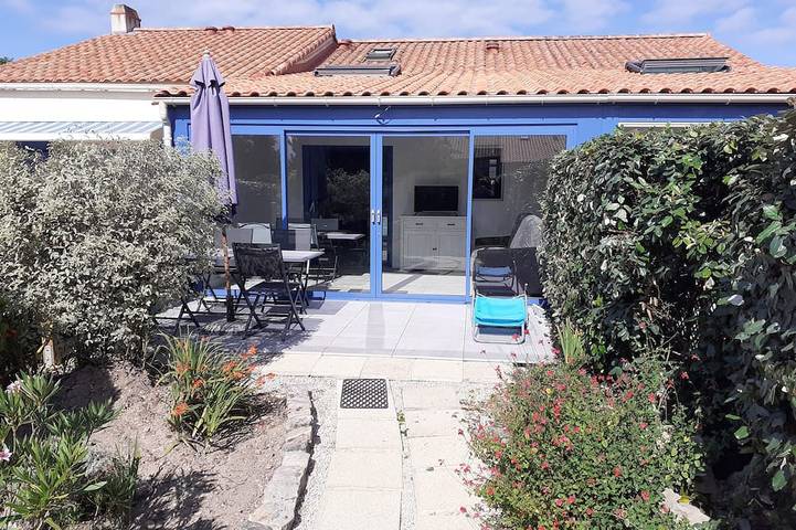 Maison de vacances pour 6 personnes, avec piscine ainsi que jardin et terrasse à Saint-Michel-Chef-Chef