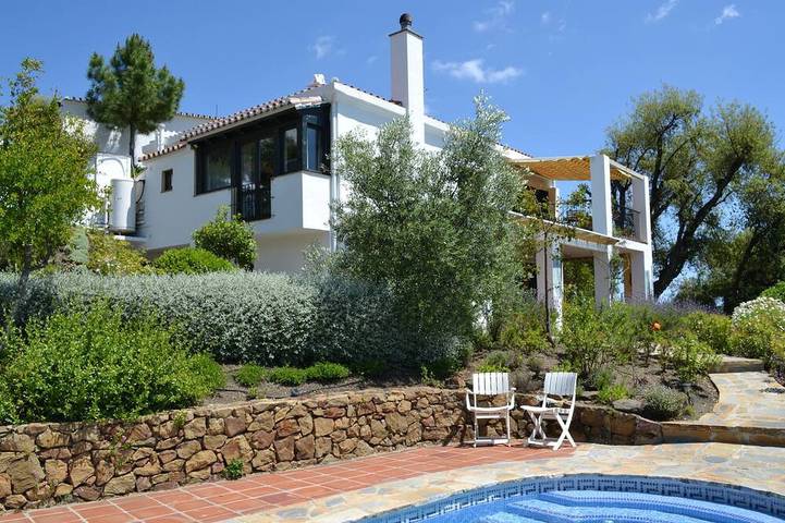 Finca für 6 Personen, mit Terrasse und Garten in Casares
