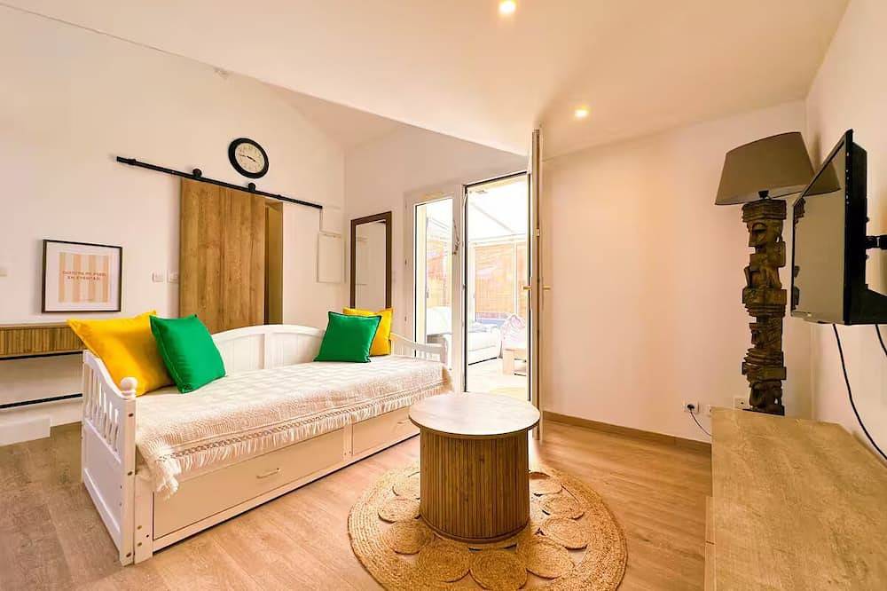 Apartamento entero, Le Flamant Rose with pool and tennis access in Vic-la-Gardiole, Côte d'Améthyste