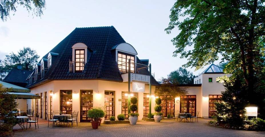 Hotel für 3 Personen, mit Terrasse und Garten in Hatten